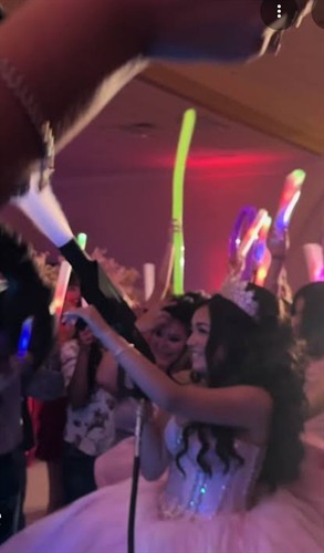 Gallery Image 1000017774(2).jpg