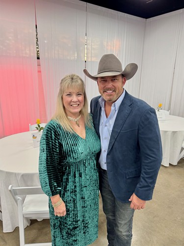 Gallery Image Debbie_and_Chad_Prather.jpg