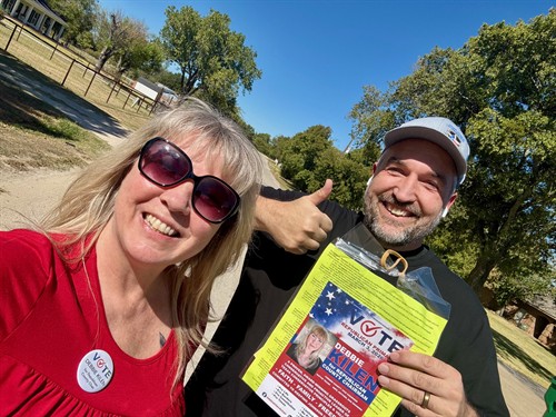 Gallery Image Debbie_and_Mark.jpg