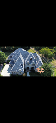 Another beautiful home and another satisfied customer — proudly upgraded with a brand-new roof by Hul-Ster Roofing. Built on Friendship. Driven by Craftsmanship. Committed to You.