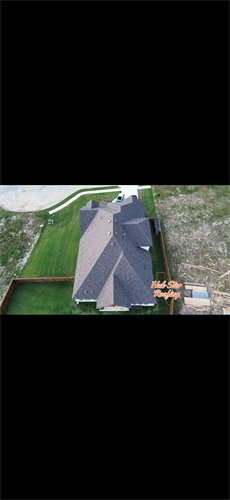 Another beautiful home and another satisfied customer — proudly upgraded with a brand-new roof by Hul-Ster Roofing. Built on Friendship. Driven by Craftsmanship. Committed to You.