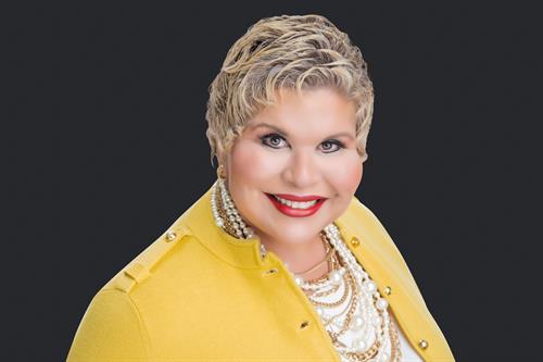 Gallery Image la-verne-headshot-professional-woman-real-estate-broker.jpg Gallery Image la-verne-headshot-professional-woman-real-estate-broker.jpg