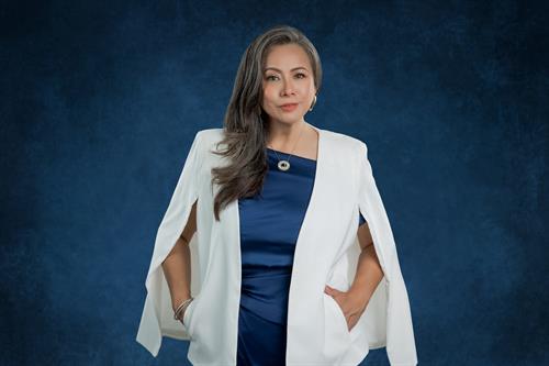 Gallery Image la-verne-personal-brand-photo-studio-coo.jpg Gallery Image la-verne-personal-brand-photo-studio-coo.jpg