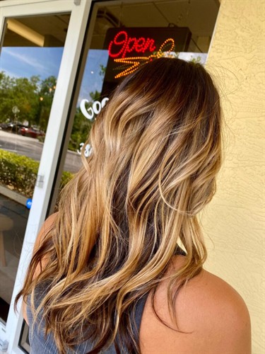 Golden dimensional waves at Good Vibes Salon