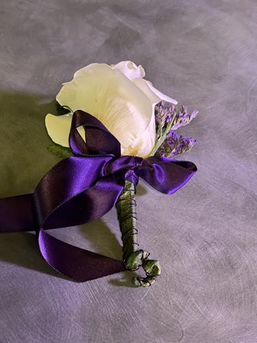 Boutonniere (customizable with color choices.)
