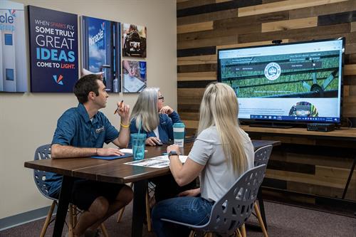 Gallery Image Meeting.jpg