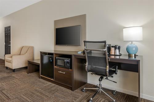 Gallery Image WI113hnqq-2.jpg