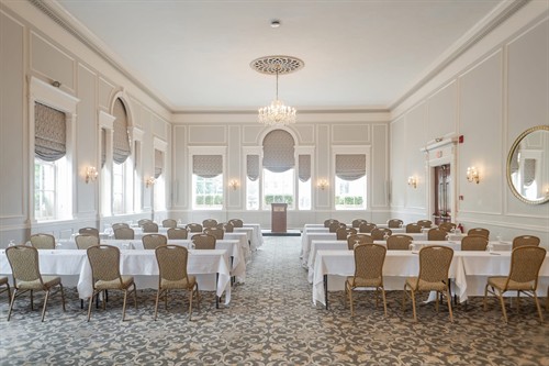 We offer space for corporate meetings, including break-out rooms