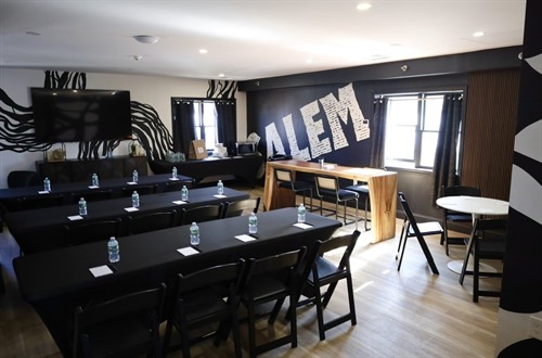 Gallery Image Coveclubclassroom.jpeg