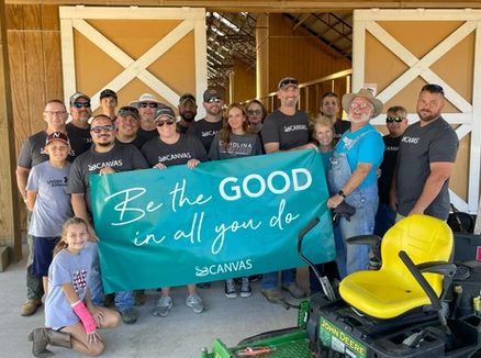 Canvas’ Florida employees put together a community service project for GRACE Rides that took place on October 1st, 2022 in Defuniak Springs, Florida. The Canvas team cleared fence lines, trimmed bushes, and weeded the butterfly garden. 