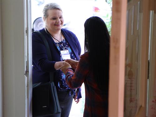 Gallery Image Photo_5_Patient_at_Door.jpg