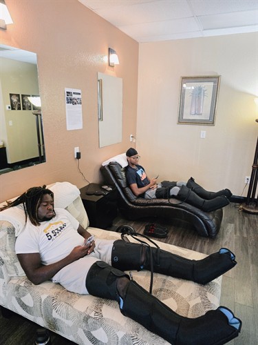 Gallery Image 1459682307149196678.jpg