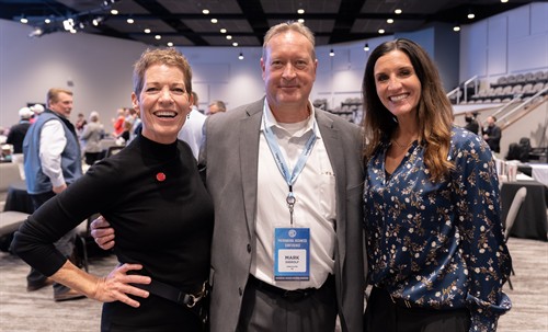 Mark with Ellen Rohr and Angie Snow at the Inner Circle Conference