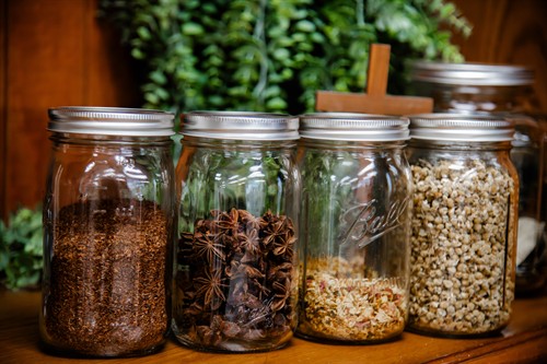 Organic Herbs & Teas