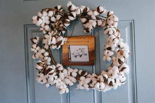 Gallery Image KaitlynHammondsPhotography_SongbirdStory-14.jpeg