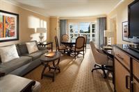 Welcome to next-level accommodation in Dana Point. Pamper yourself in SoCal style with the added elegance and charm of an Executive Suite.
