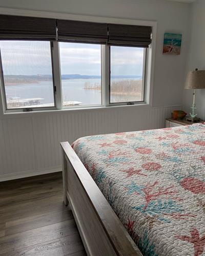 Outstanding view of Table Rock Lake Unit 533