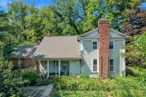 Gallery Image 746_Main_2.jpg