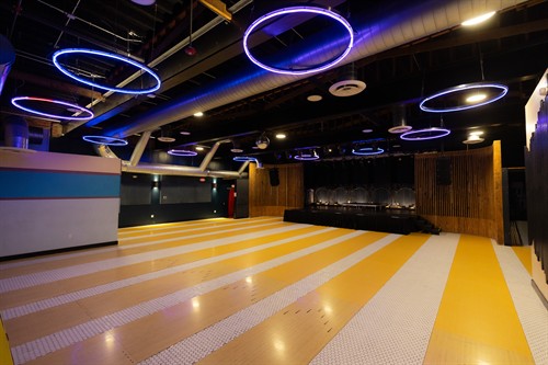 Gallery Image RoxyStage.jpg