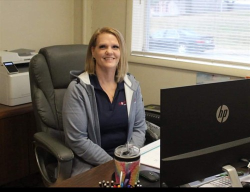 Amanda Ogle Office Manager