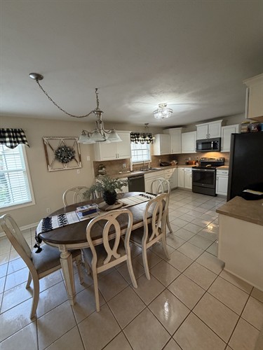 Gallery Image IMG_3368.jpeg