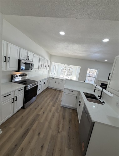 Gallery Image IMG_3434.jpeg