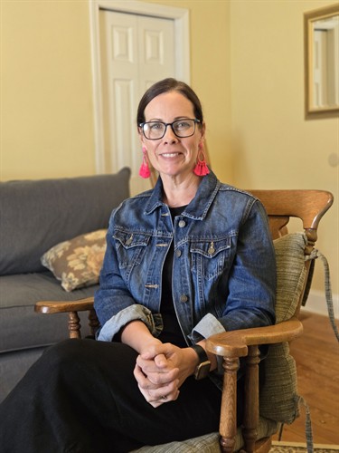 Carla Mills, LCMHC is a therapist at Christian Counselors of Mooresville who works with teens and women.