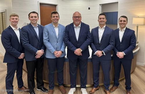 Gallery Image Team_Picture_1.jpg