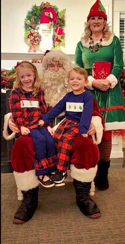 Gallery Image Christmas_Daltons_Place_assisted_Living.jpg Gallery Image Christmas_Daltons_Place_assisted_Living.jpg