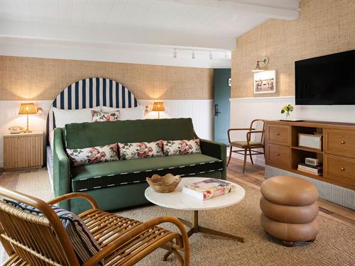 Gallery Image 17-1743638050801.jpg