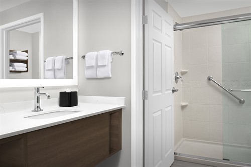 Gallery Image Bathroom.jpg