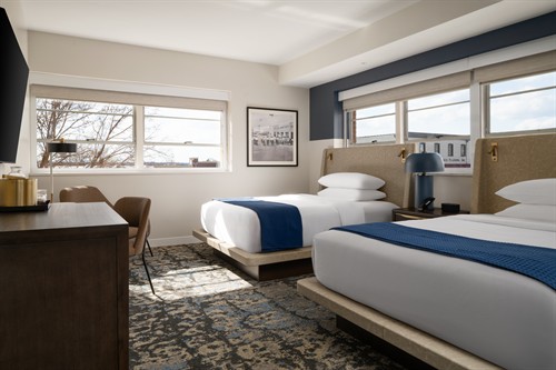 Premium Queen Queen Room
