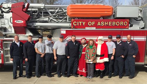Christmas 2021 w Asheboro Fire Department