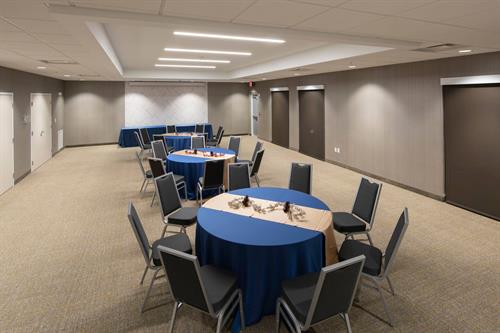 Private Meeting Space, 1300 Square Feet, Maximum Seating 80 Guests