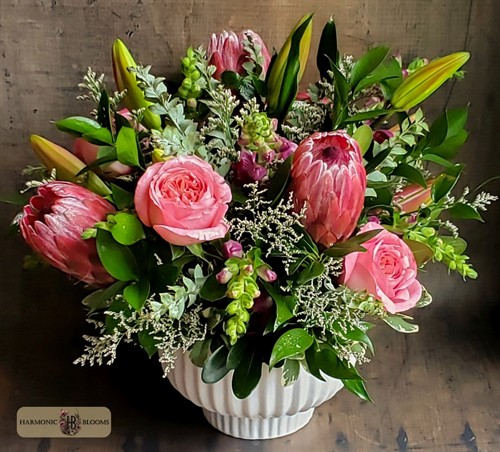 Flower Vase Arrangement