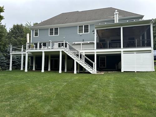 Deck & screened in porch