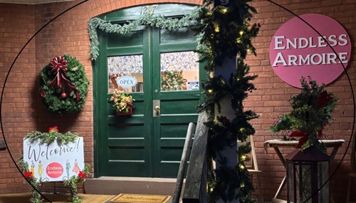 Gallery Image ovalshopfront.jpg