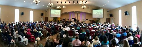 Gallery Image congregation_photo_2.jpg