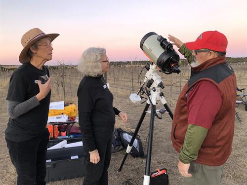 Star Party volunteer astronomers share their knowledge