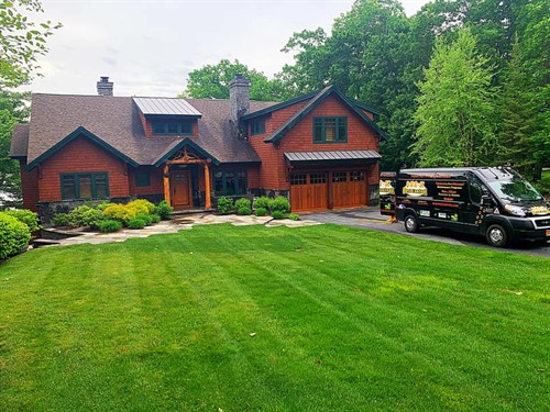Gallery Image Lg_black_van_photo_great.jpg