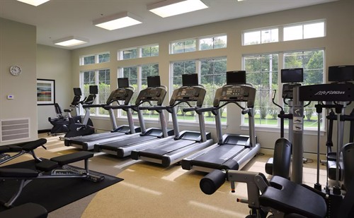 Gallery Image the-kensington-at-halfmoon-clifton-park-ny-amenity-gym-1.jpg