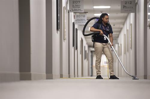 Gallery Image janitronics_vac_hallway.JPG