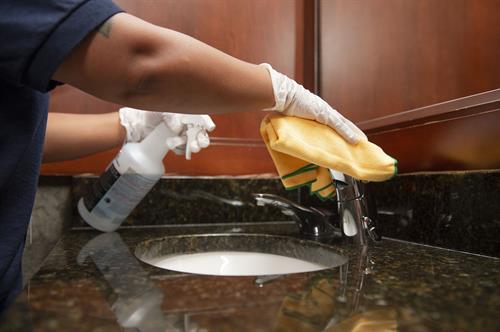 Gallery Image janitronics_yellow_cloth_bathroom.jpg
