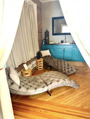 Our relaxation room is designed for your comfort to enjoy before or after your spa treatment 