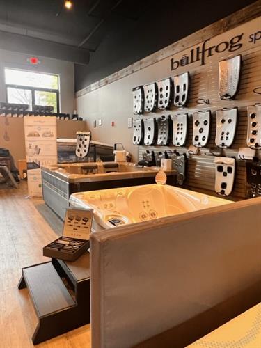 Large selection of 3 of the top Spa and Swim Spas companies in the industry, Caldera, Bullfrog andn Sundance models!