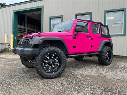 Pink Jeep wrap
