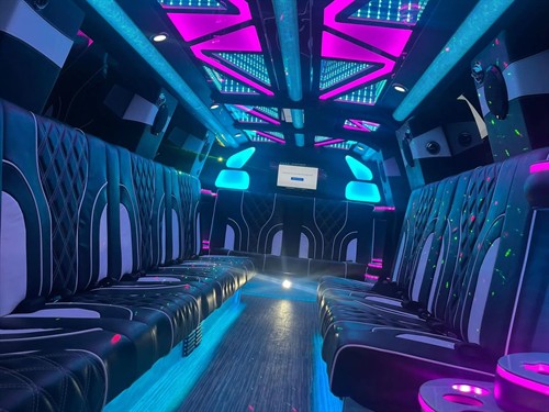 Gallery Image hummer-limousine-interior.jpg