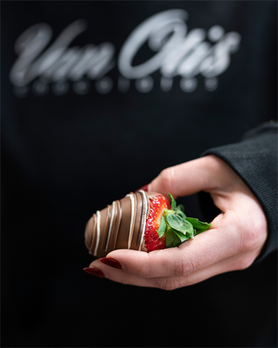 Gallery Image Strawberries_(6).png
