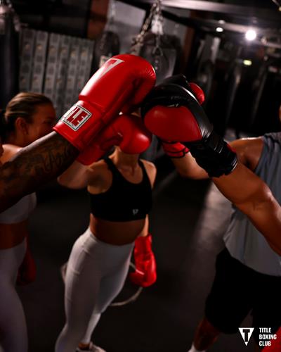 Working out is always more fun with a friend smashing the bag next to you! 