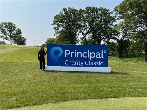 Gallery Image Angele_golf_pic.jpg